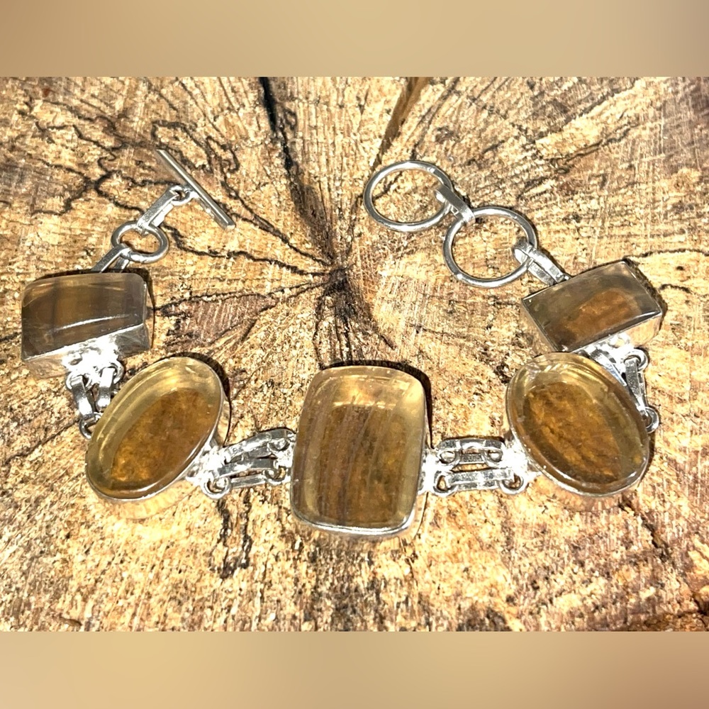 Translucent Fluorite Bracelet - Picture 6 of 7
